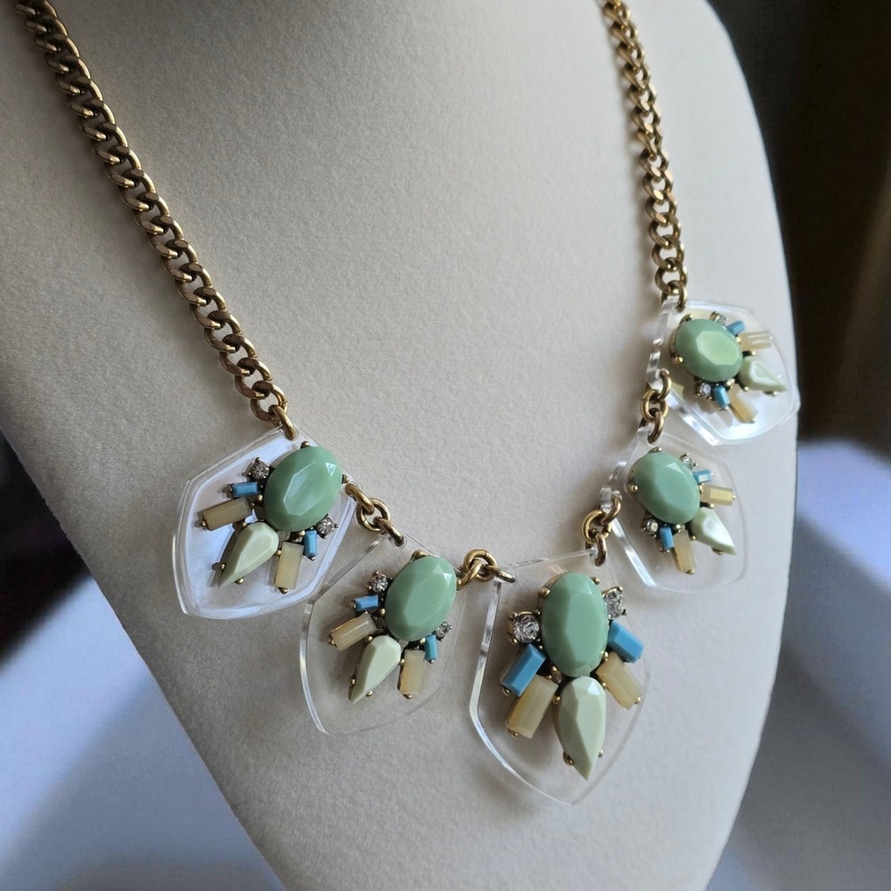 J.Crew Statement Necklace Mint Green‎ Blue Beige Crystal Faceted Resin Gold Tone - Picture 4 of 11